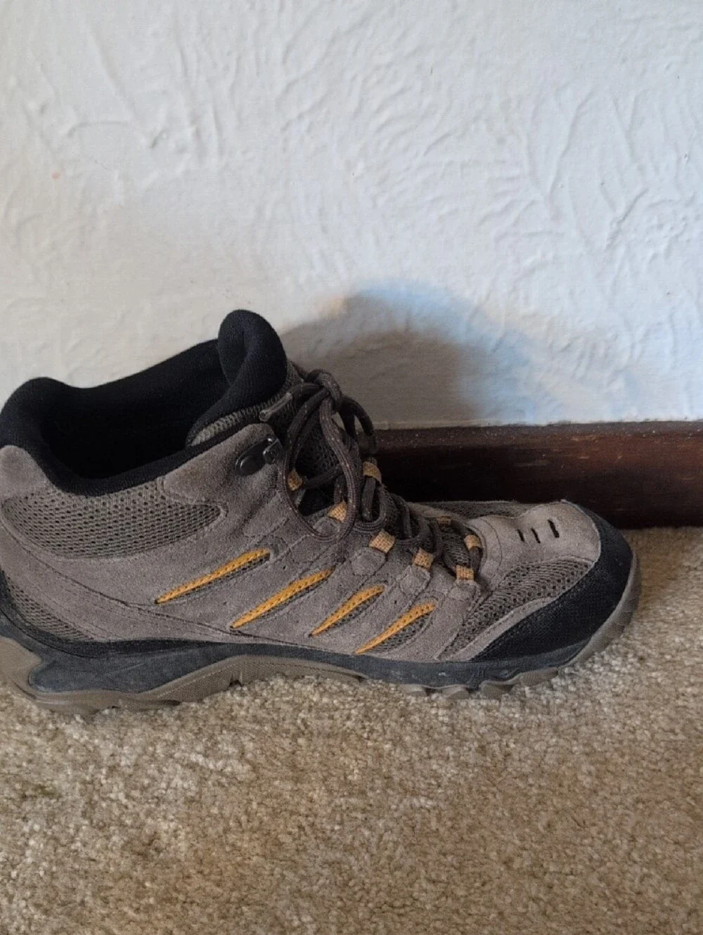 Merrell Men's Brown and Black Trail Boots